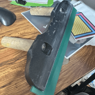 Mango squeegee raqueta serigrafia ergonomica 45 grados de impresion 3D archivo para descarga